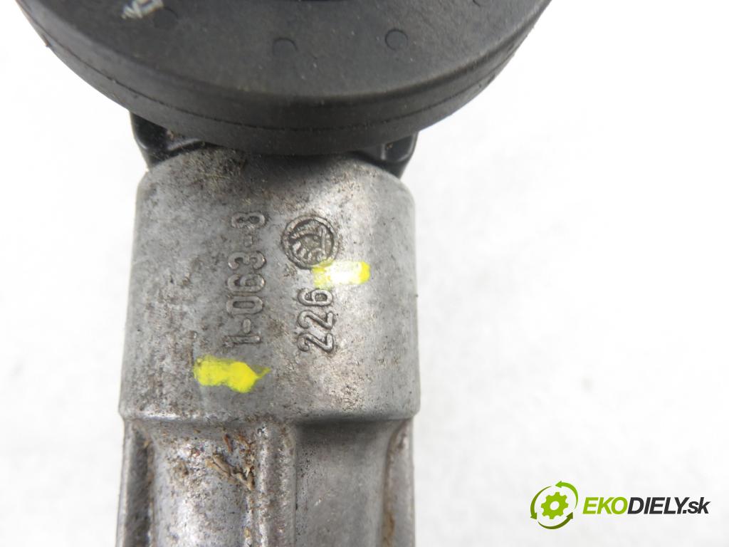 SKODA FELICIA II (6U1) HB 1999 50,00 1.3 MPI 68 1289,00 spinačka 10638226 (Spínacie skrinky a kľúče)