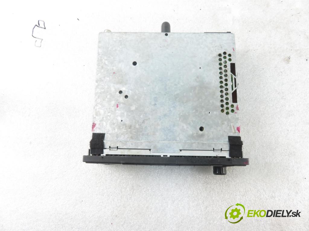 VW LUPO (6X1, 6E1) HB 2001 74,00 1.4 16V - AUB 1390,00 RADIO Modul
