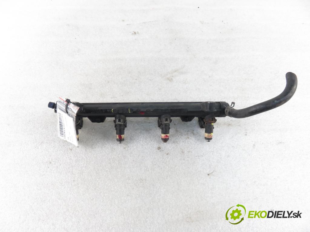 VW POLO (9N_) HB 2002 55,00 1.4 16V 75 - BBY 1390,00 Lišta vstrekovacia 036906031M ; 036133320 ; 036133320A (Vstrekovacie lišty)