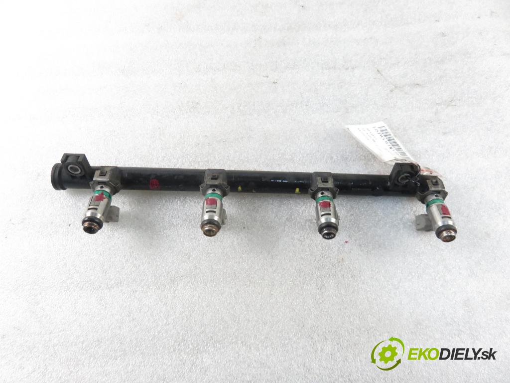 RENAULT SCENIC I (JA0/1_) MINIVAN 2003 79,00 1.6 16V 107 - K4M 700 1598,00 Lišta vstrekovacia 8200139674C (Vstrekovacie lišty)