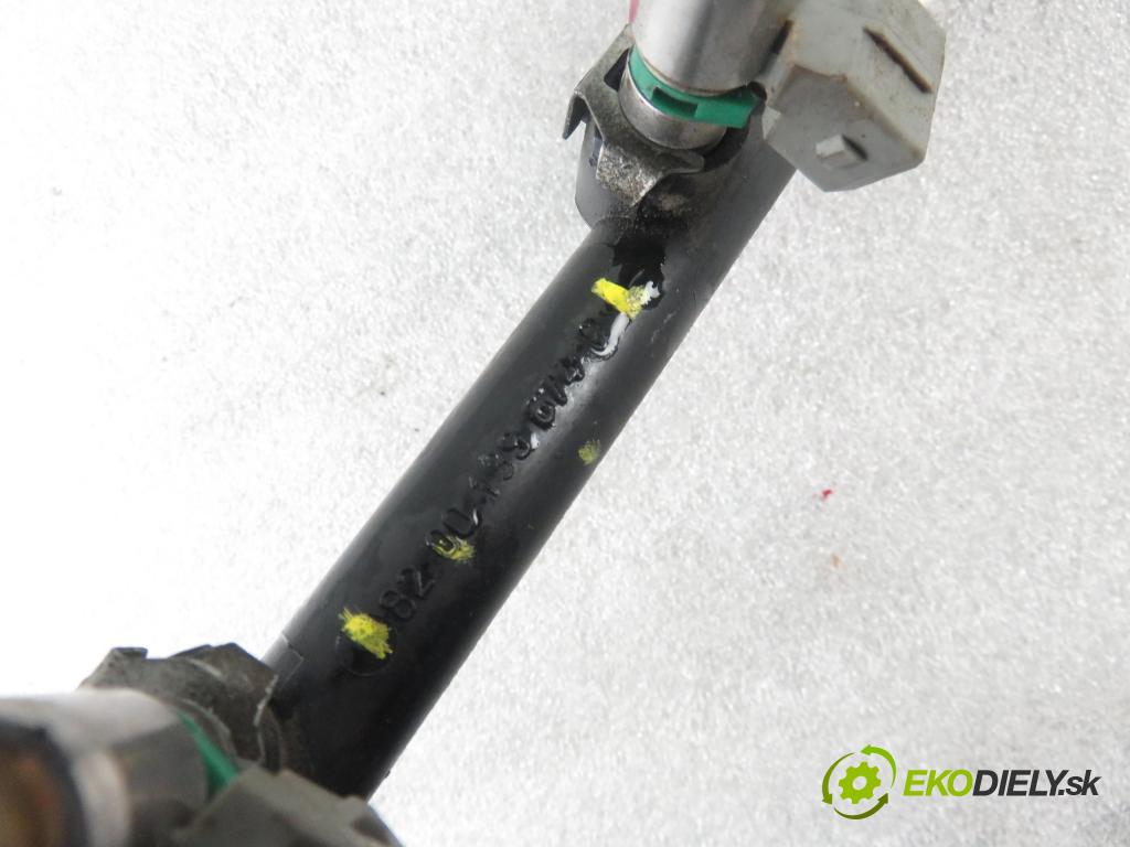 RENAULT SCENIC I (JA0/1_) MINIVAN 2003 79,00 1.6 16V 107 - K4M 700 1598,00 Lišta vstrekovacia 8200139674C (Vstrekovacie lišty)