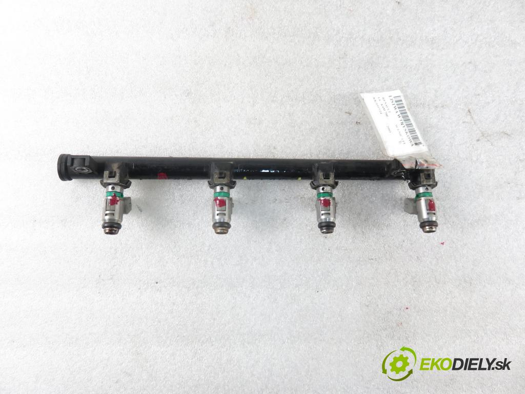 RENAULT SCENIC I (JA0/1_) MINIVAN 2003 79,00 1.6 16V 107 - K4M 700 1598,00 Lišta vstrekovacia 8200139674C (Vstrekovacie lišty)