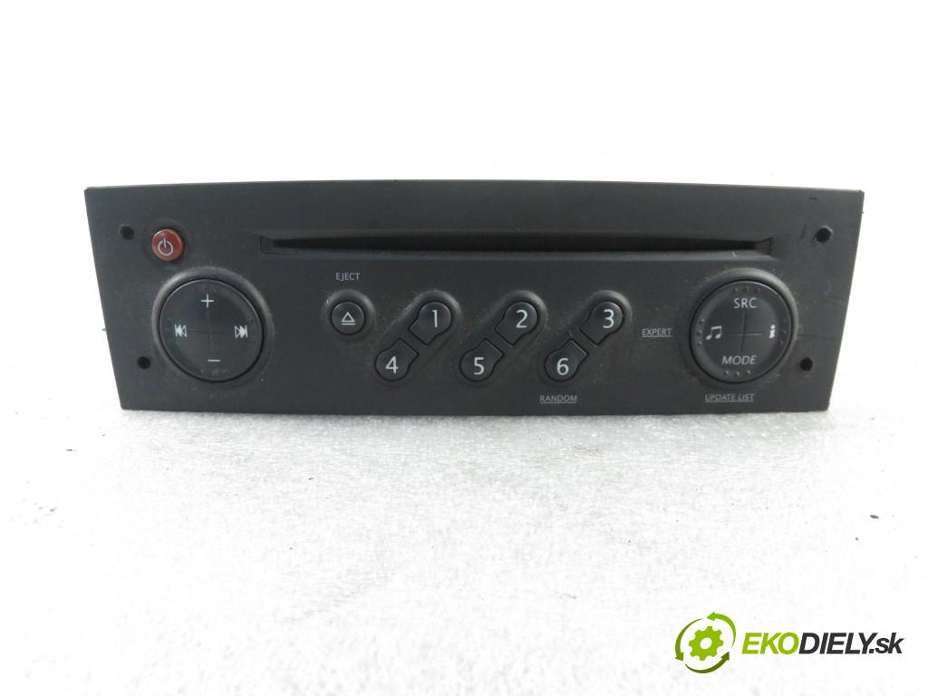 RENAULT SCENIC II (JM0/1_) MINIVAN 2006 96,00 1.9 dCi (JM15) - F9Q 804 1870,00 RADIO CD 8200607918