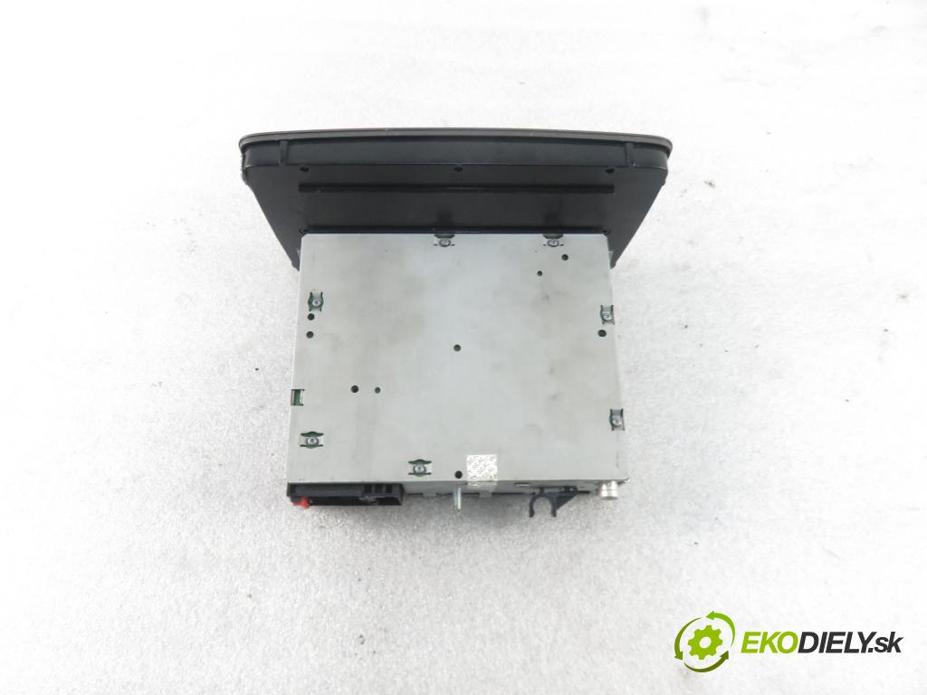 FIAT PANDA (169_) HB 2005 44,00 1.2 60 - 188 A4.000 1242,00 RADIO CD 7354349240