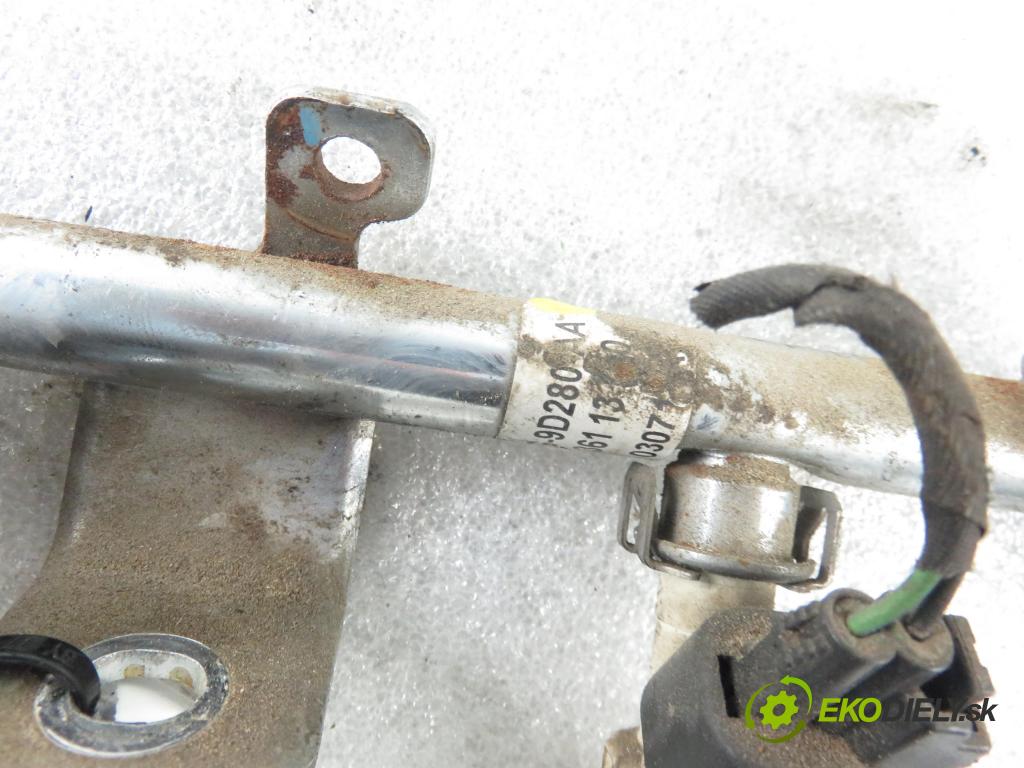 FORD FOCUS C-MAX (DM2) MINIVAN 2003 88,00 1.8 - CSDA 1798,00 Lišta vstrekovacia 4M8G9D280AA ; 0280156155 (Vstrekovacie lišty)