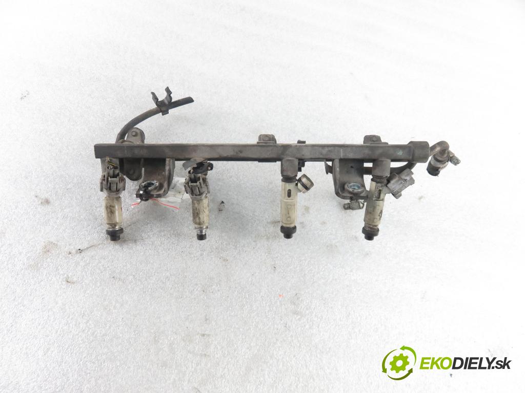 DAIHATSU TERIOS (J1_) SUV 1997 61,00 1.3 4WD (J100) - HC-EJ 1296,00 Lišta vstrekovacia 1955003100 (Vstrekovacie lišty)