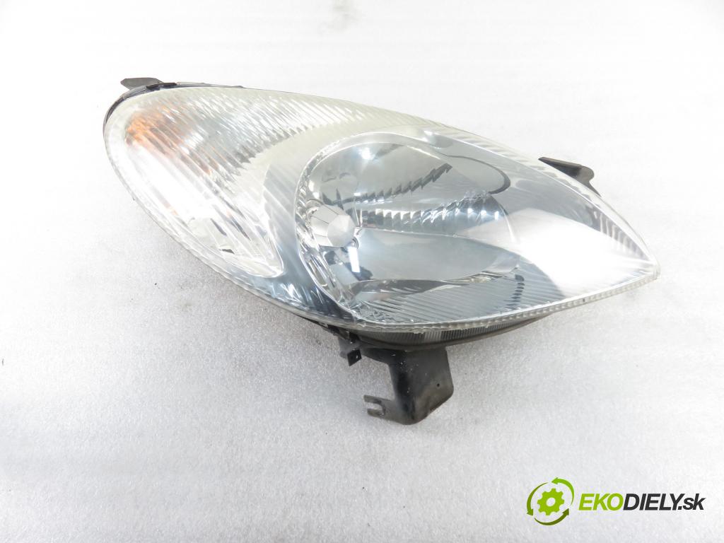 CITROEN XSARA PICASSO (N68) MINIVAN 2003 66,00 2.0 HDi 8V 90 - RHY 1997,00 Svetlo PP
