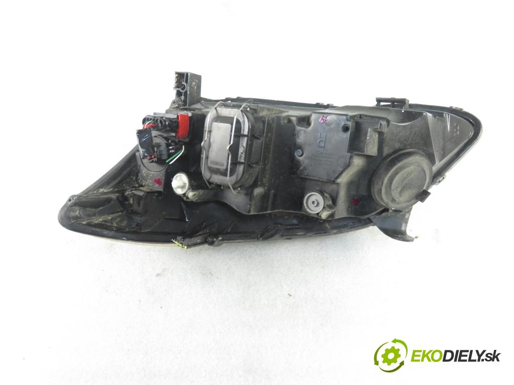 TOYOTA COROLLA (_E12_) HB 2005 66,00 1.4 D-4D 90 - 1ND-TV 1364,00 Svetlo PP