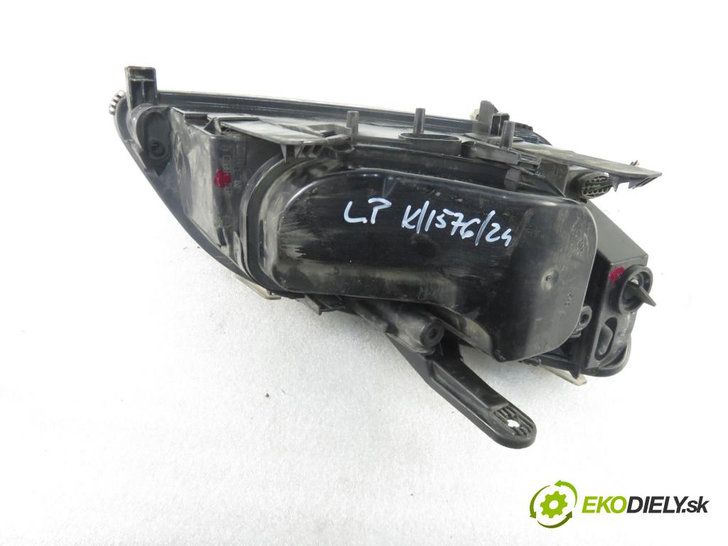FORD FOCUS C-MAX (DM2) MINIVAN 2003 88,00 1.8 - CSDA 1798,00 Svetlo LP