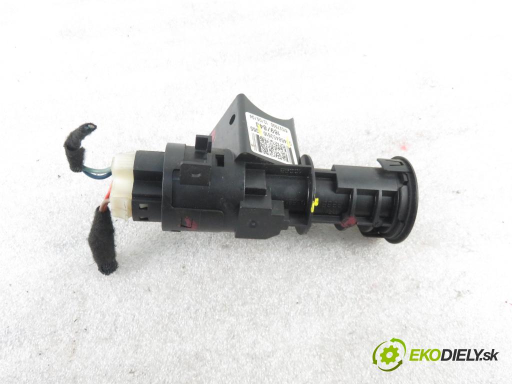 FIAT PANDA (169_) HB 2004 40,00 1.1 54 - 187 A1.000 1108,00 spinačka 468453610 ; 05521B365 (Spínacie skrinky a kľúče)