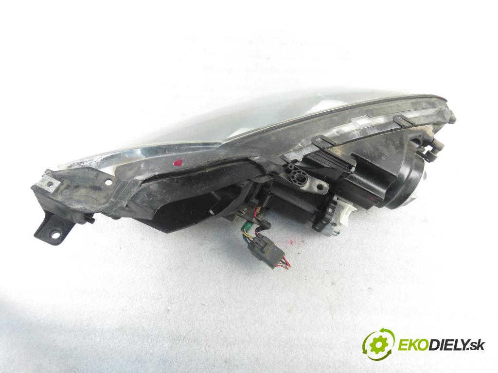 MAZDA CX-7 (ER) SUV 2011 0,00 2.2 MZR-CD AWD - R2AA 2184,00 Svetlo PP