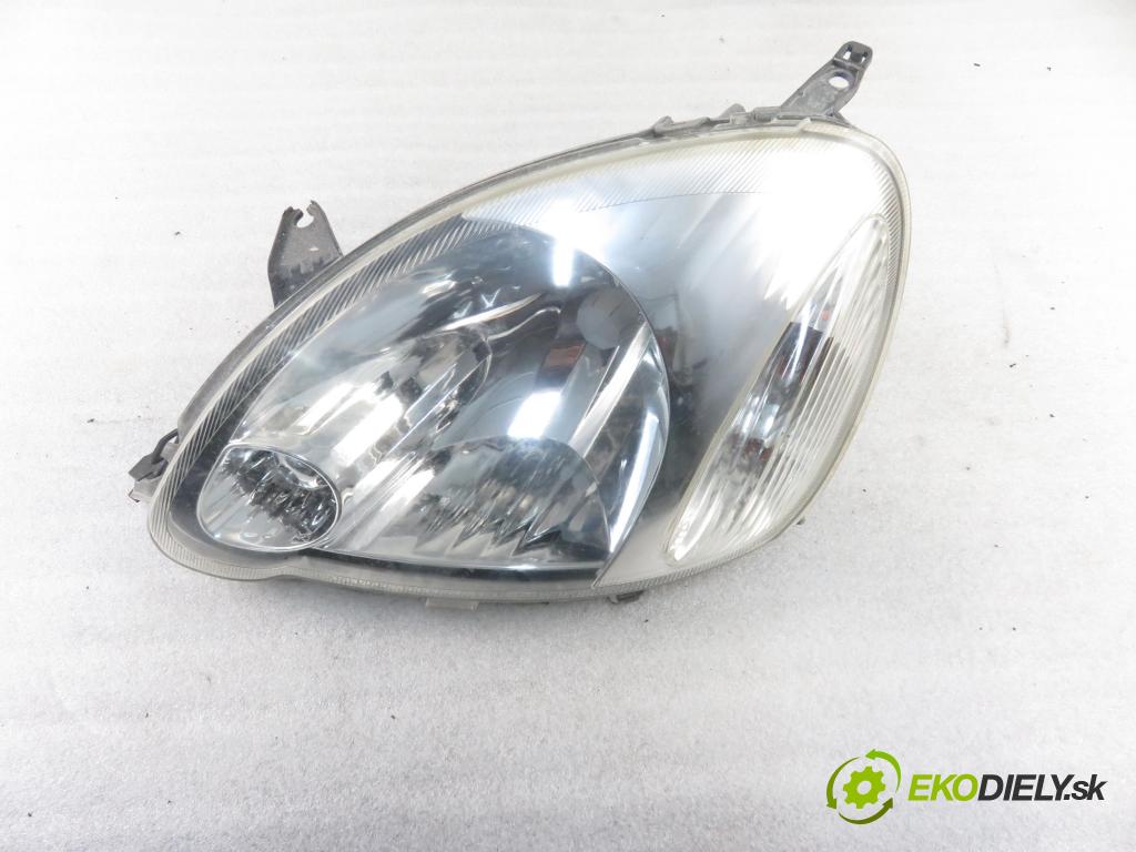 TOYOTA YARIS (_P1_) HB 2004 50,00 1.0 VVT- i 68 - 1SZ-FE 998,00 Svetlo LP 89007614 ; 811500D08