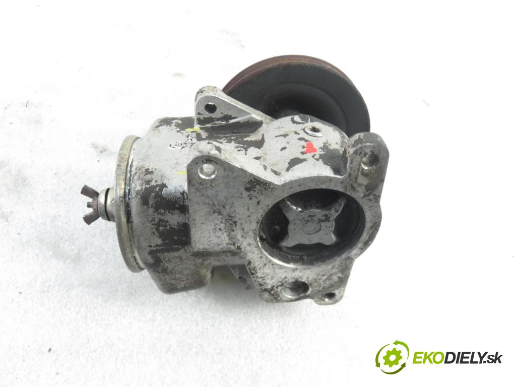 MERCEDES-BENZ 123 sedan (W123) SEDAN 1978 65,00 300 D 88 - OM 617.912 2998,00 Pumpa servočerpadlo 7672501284 (Servočerpadlá, pumpy riadenia)