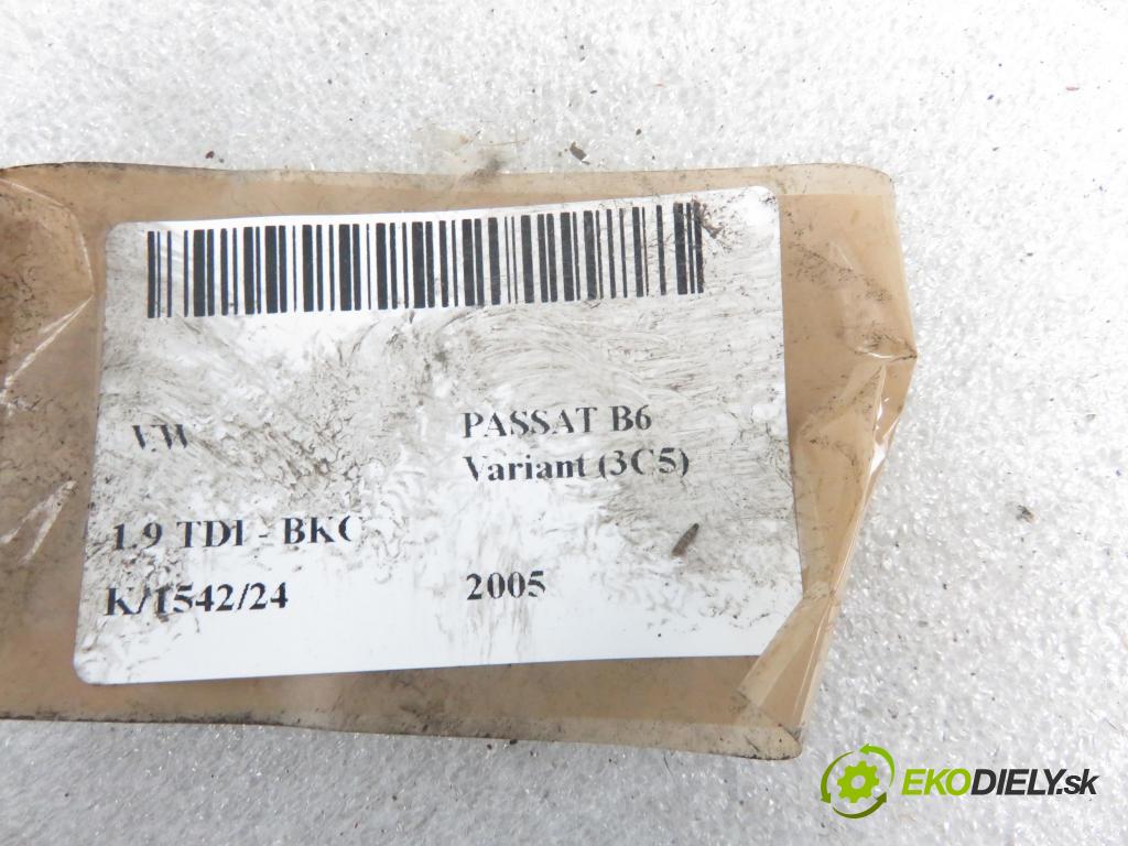 VW PASSAT B6 Variant (3C5) KOMBI 2005 77,00 1.9 TDI - BKC 1896,00 chladič vody