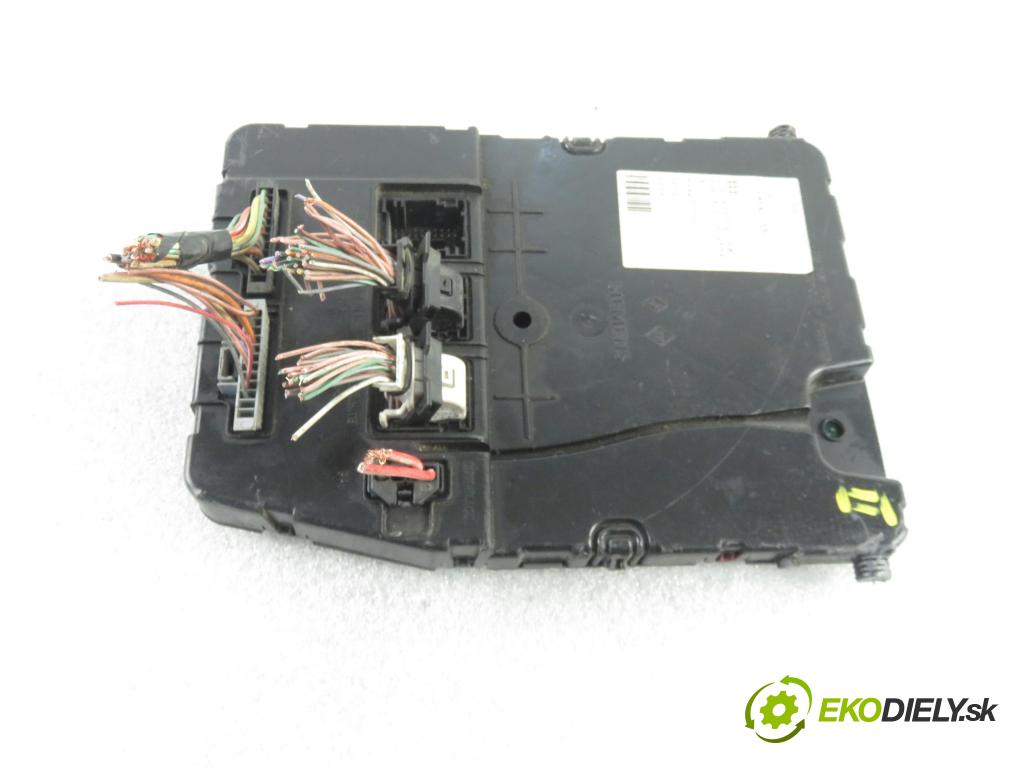 RENAULT MEGANE II (BM0/1_, CM0/1_) HB 2004 88,00 1.9 dCi 120 - F9Q 800 1870,00 MODUL BSI 8200292068 ; S118400300H ; 8200292068