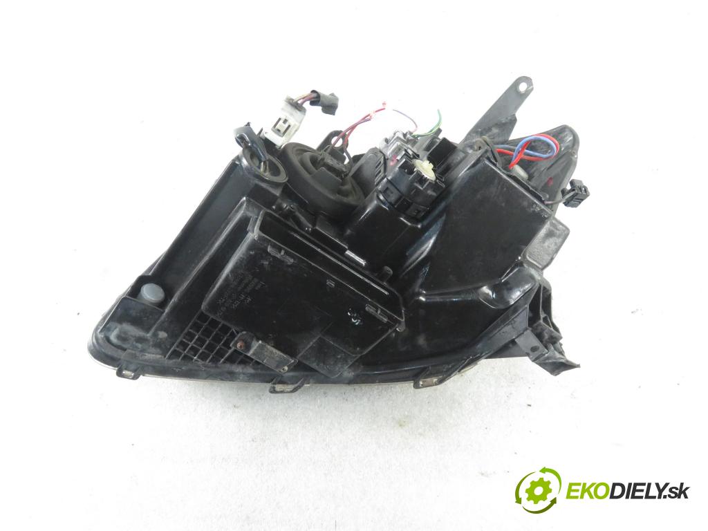 TOYOTA AVENSIS sedan (_T25_) LIFTBACK 2003 85,00 2.0 D-CAT 116- 1CD-FTV 1995,00 Svetlo PP