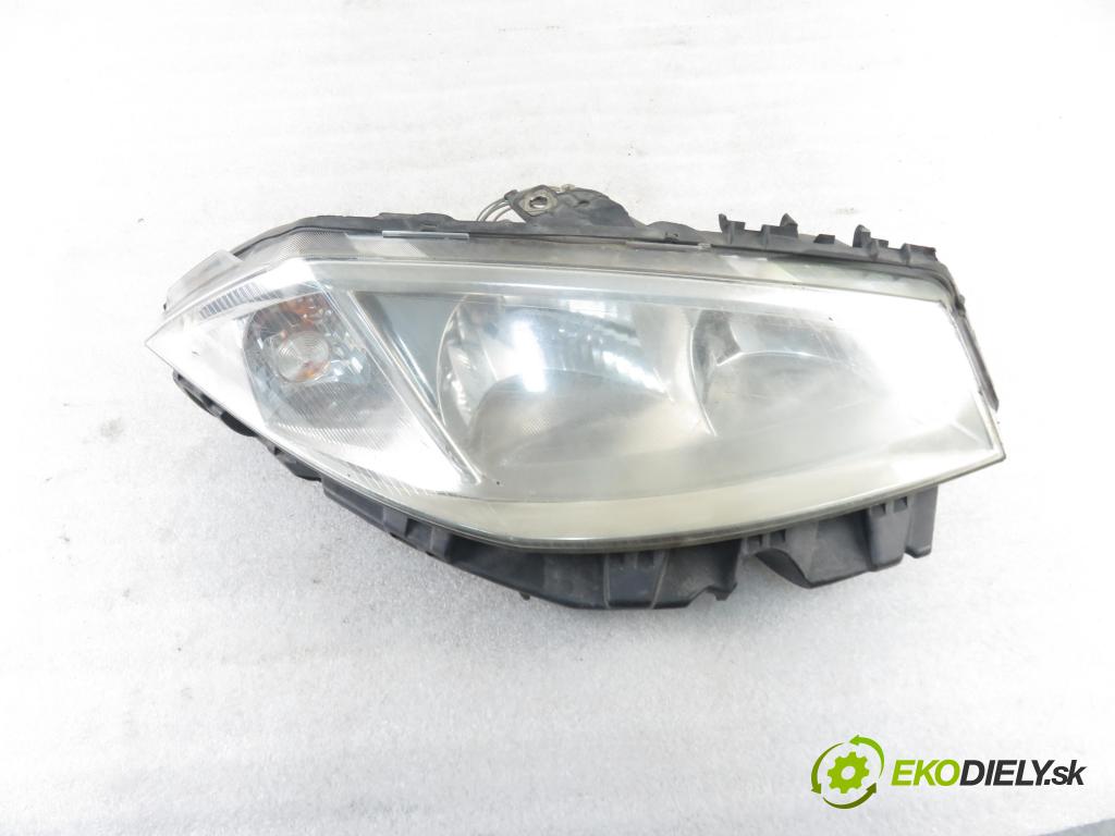 RENAULT MEGANE II (BM0/1_, CM0/1_) HB 2004 88,00 1.9 dCi 120 - F9Q 800 1870,00 Svetlo PP 8200476431