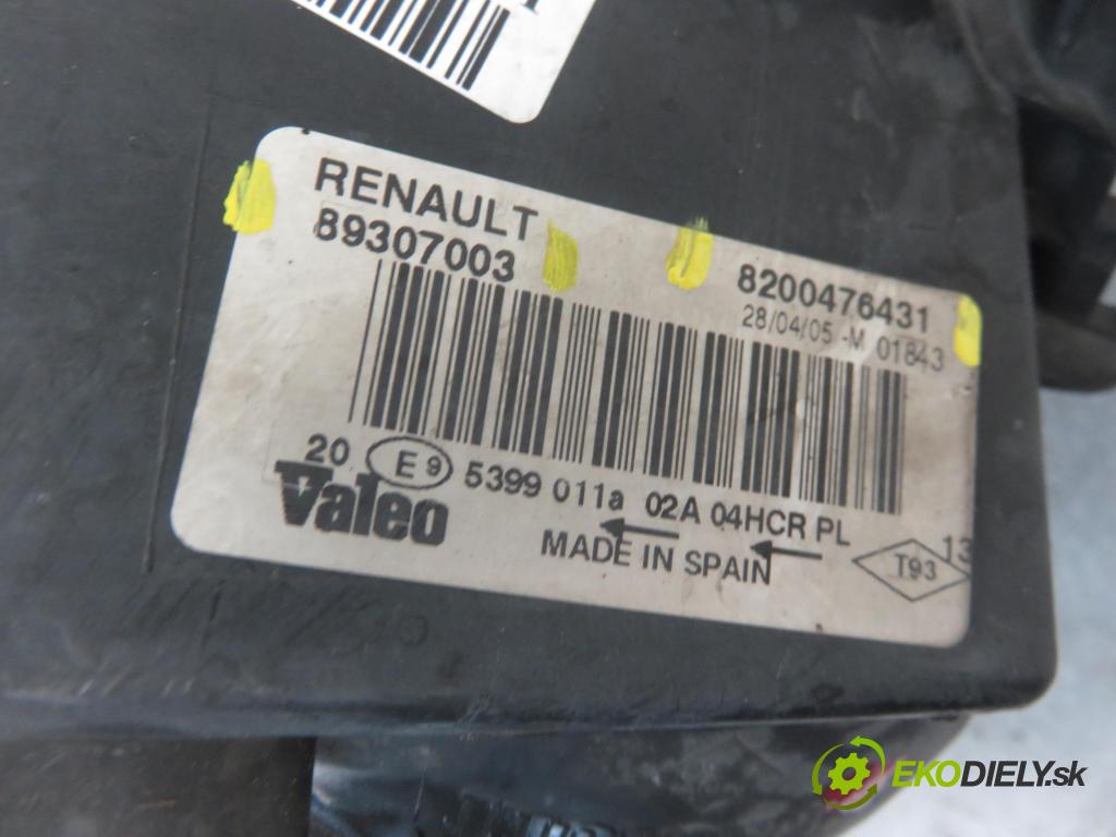 RENAULT MEGANE II (BM0/1_, CM0/1_) HB 2004 88,00 1.9 dCi 120 - F9Q 800 1870,00 Svetlo PP 8200476431