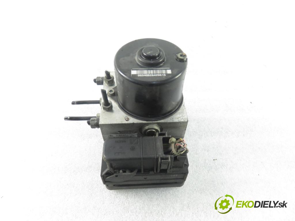 FORD FOCUS II Turnier (DA_, FFS, DS) KOMBI 2006 80,00 1.6 TDCi 109 - G8DE 1560,00 Pumpa ABS 10096001193 ; 3M512B373AA ; 10039933304 (Pumpy ABS)