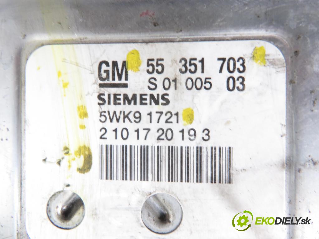 OPEL ZAFIRA A Nadwozie Wielkopojemne (MPV) (T98)  MINIVAN 2002 92,00 1.8 16V 125 - Z 18 XE 1796,00 řídící jednotka motora 55351703 ; 5WK91721