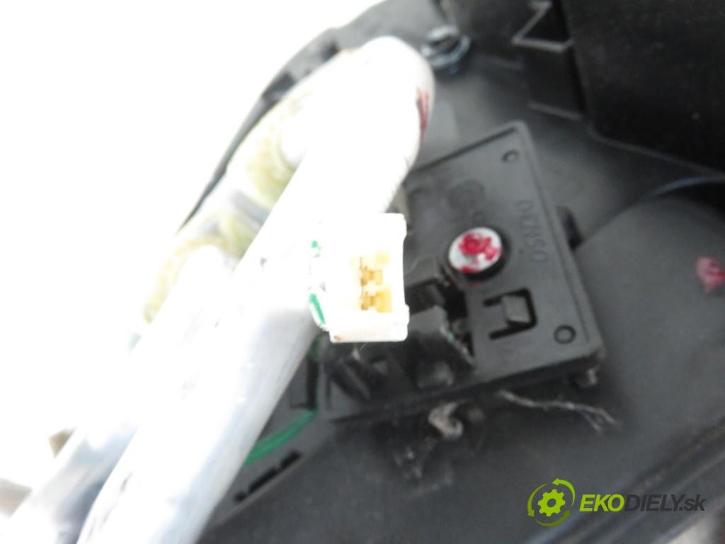 IVECO DAILY VI Furgon FURGON 2020 100,00 3.0 NaturalPower 136 - F1CFA401C 2998,00 topné těleso radiátor topení klimatizace 5S9020200 ; 5S9020100