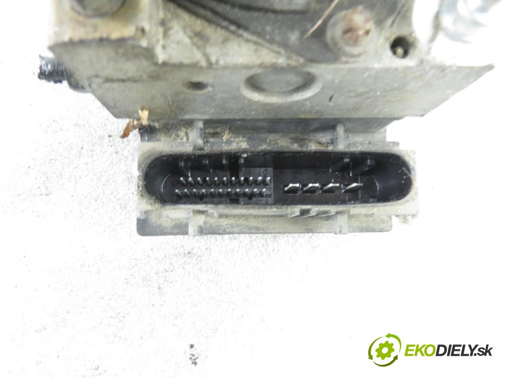 MITSUBISHI COLT VI (Z3_A, Z2_A) HB 2006 55,00 1.1 - 3A91 1124,00 Pumpa ABS 0265800403 ; 0265231502 ; MN116161 (Pumpy ABS)