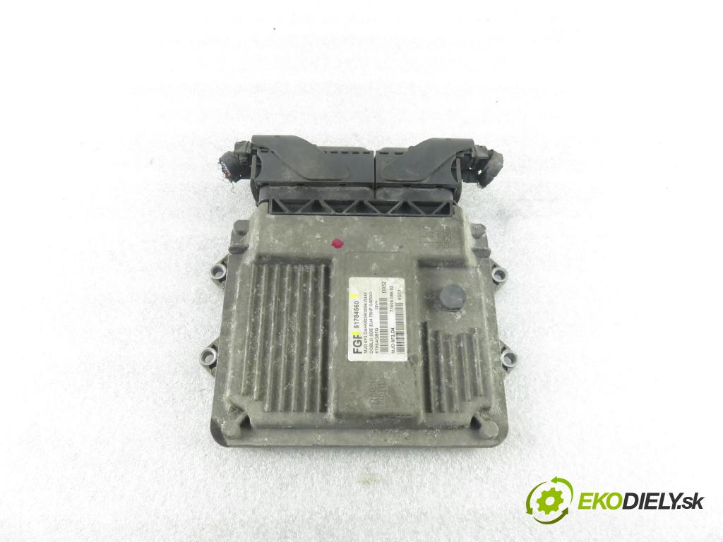 FIAT DOBLO Cargo (223_) FURGON 2005 55,00 1.3 D Multijet - 199 A2.000 1248,00 řídící jednotka motora 51784560