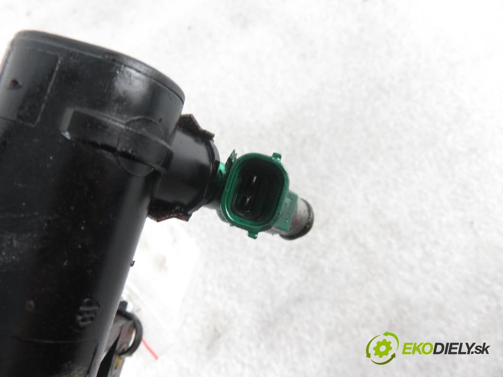 CITROEN BERLINGO FIRST Skrzynia (M_) FURGON 2007 55,00 1.4 i 75 - KFW 1360,00 Lišta vstrekovacia 9655833580 ; 01F023 (Vstrekovacie lišty)