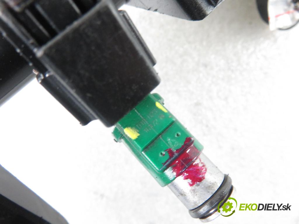 CITROEN BERLINGO FIRST Skrzynia (M_) FURGON 2007 55,00 1.4 i 75 - KFW 1360,00 Lišta vstrekovacia 9655833580 ; 01F023 (Vstrekovacie lišty)