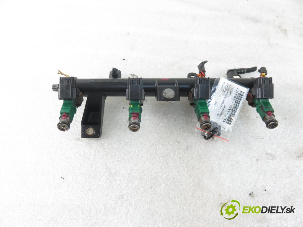 CITROEN BERLINGO FIRST Skrzynia (M_) FURGON 2007 55,00 1.4 i 75 - KFW 1360,00 Lišta vstrekovacia 9655833580 ; 01F023 (Vstrekovacie lišty)