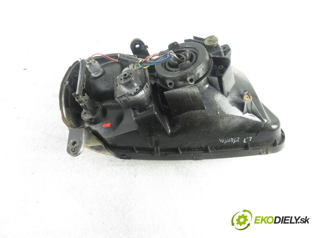 SUZUKI IGNIS (FH) HB 2001 61,00 1.3 4WD 83 (RG413) - M13A 1328,00 Svetlo LP