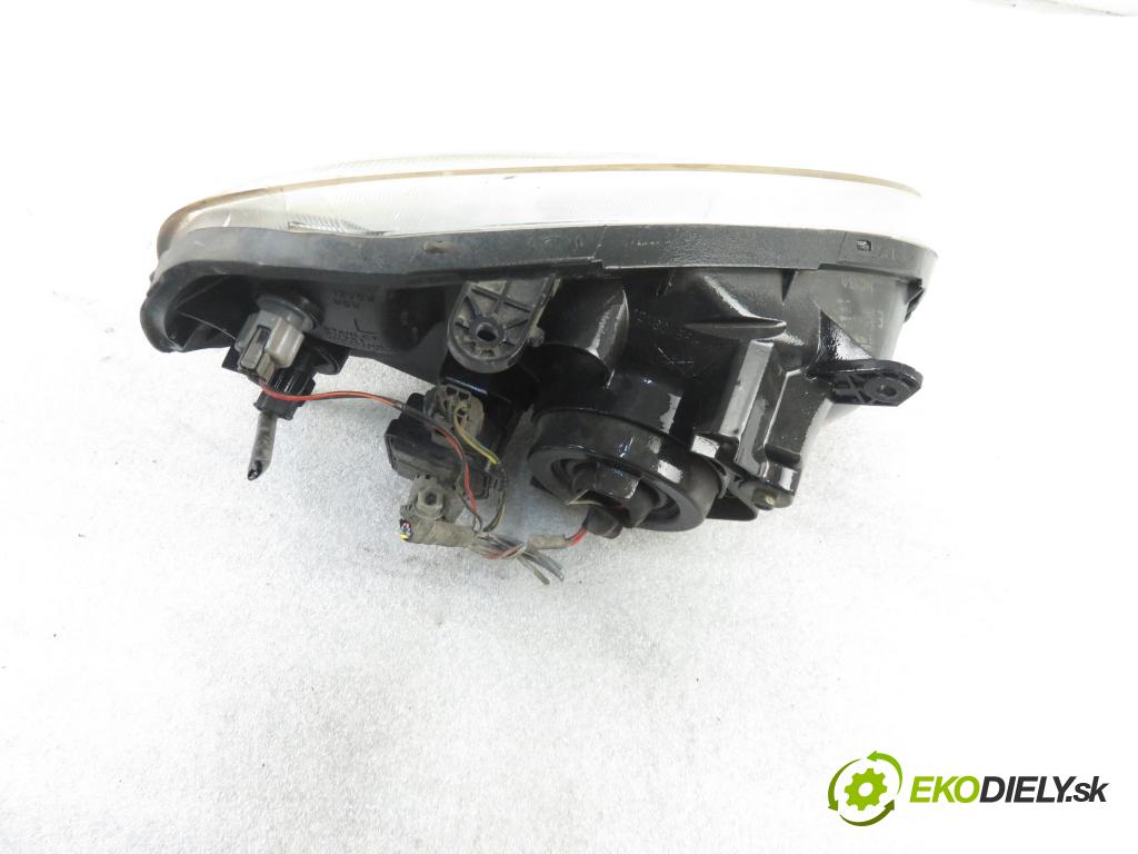 SUZUKI IGNIS (FH) HB 2001 61,00 1.3 4WD 83 (RG413) - M13A 1328,00 Svetlo LP