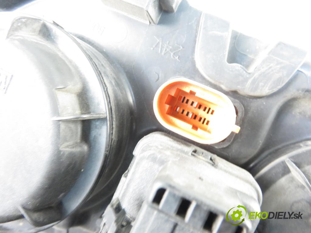 RENAULT SCENIC I (JA0/1_) MINIVAN 2002 75,00 1.9 dCi 102 - F9Q 732 1870,00 Svetlo PP 7700432097 ; 7701047600
