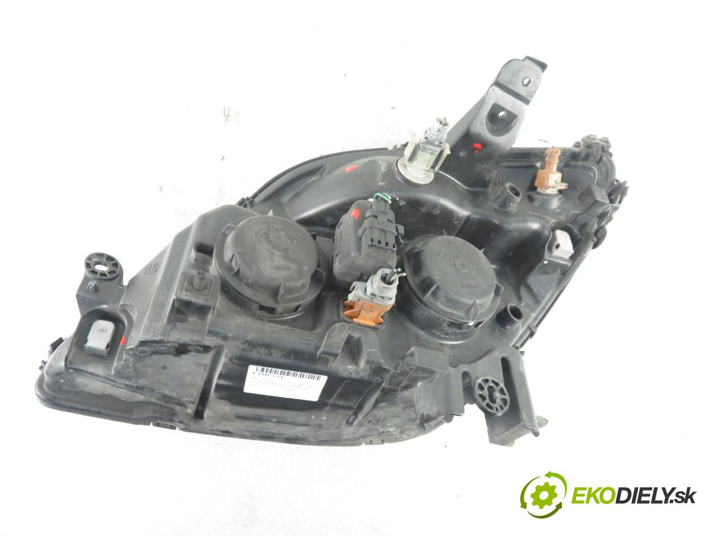 RENAULT SCENIC I (JA0/1_) MINIVAN 2002 75,00 1.9 dCi 102 - F9Q 732 1870,00 Svetlo PP 7700432097 ; 7701047600