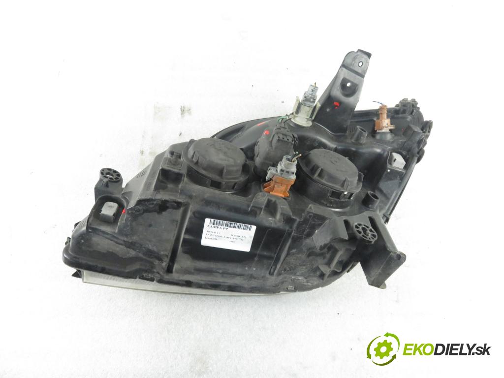 RENAULT SCENIC I (JA0/1_) MINIVAN 2002 75,00 1.9 dCi 102 - F9Q 732 1870,00 Svetlo PP 7700432097 ; 7701047600