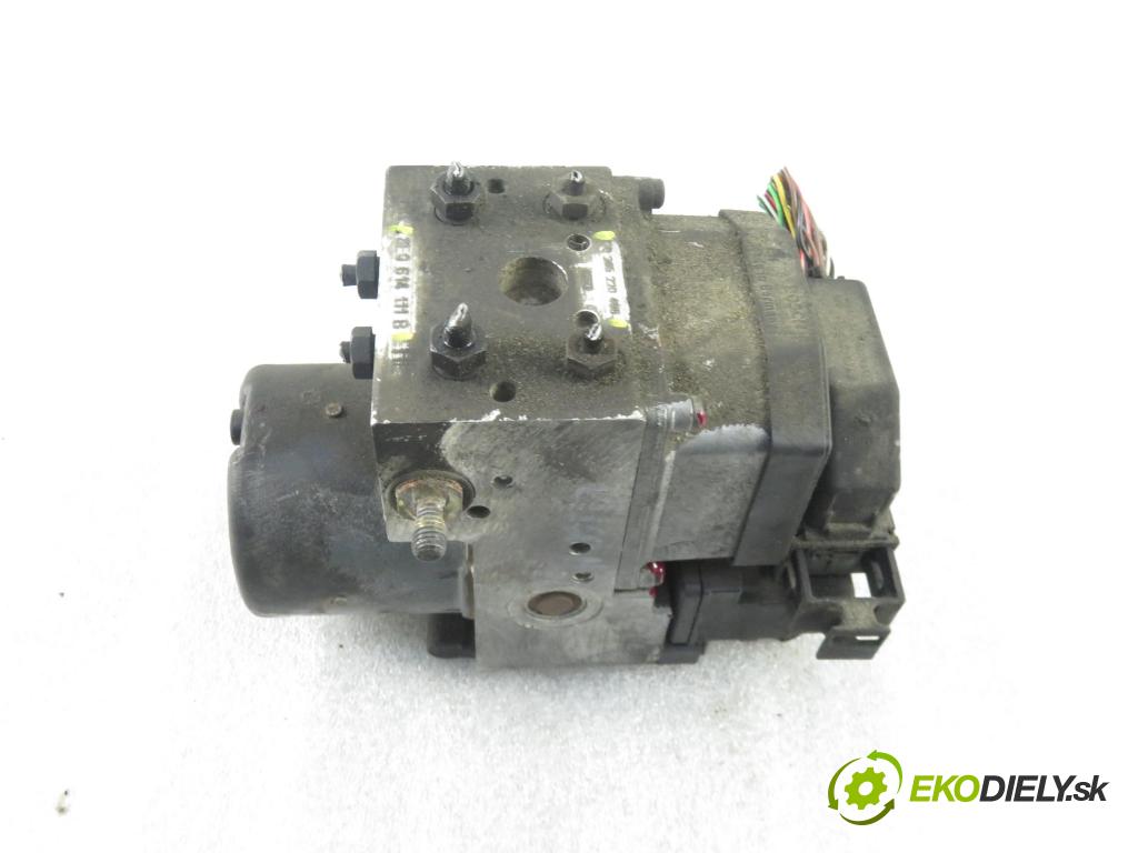 AUDI A4 Avant (8D5, B5) KOMBI 2000 81,00 1.9 TDI - AFN 1896,00 Pumpa ABS 8E0614111B ; 0265220405 (Pumpy ABS)