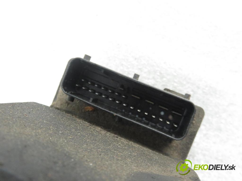 AUDI A4 Avant (8D5, B5) KOMBI 2000 81,00 1.9 TDI - AFN 1896,00 Pumpa ABS 8E0614111B ; 0265220405 (Pumpy ABS)