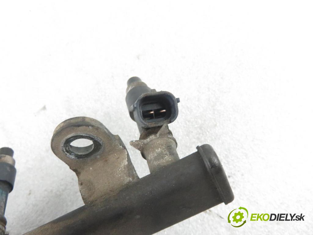 MITSUBISHI OUTLANDER I (CU_W) SUV 2005 118,00 2.4 4WD 160 (CU5W) - 4G69 2378,00 Lišta vstrekovacia 028142916 (Vstrekovacie lišty)