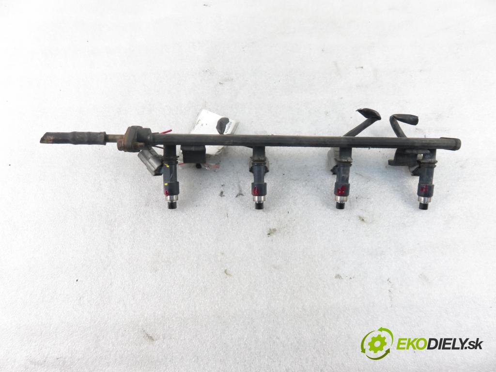 MITSUBISHI OUTLANDER I (CU_W) SUV 2005 118,00 2.4 4WD 160 (CU5W) - 4G69 2378,00 Lišta vstrekovacia 028142916 (Vstrekovacie lišty)