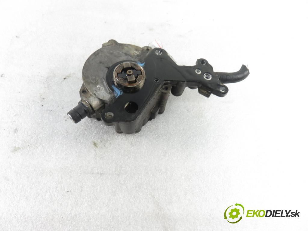 SKODA OCTAVIA II Combi (1Z5) KOMBI 2007 77,00 1.9 TDI - BXE 1896,00 Pumpa vákuová 038145209M
