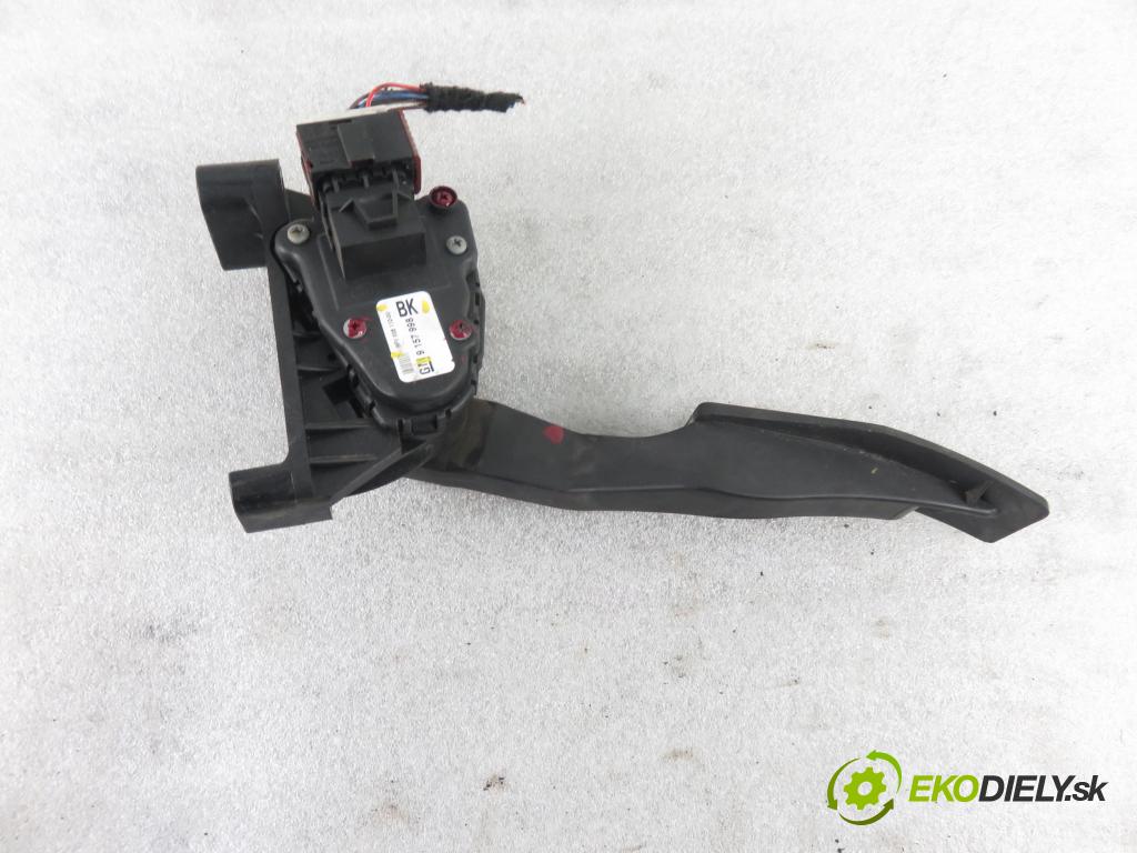 OPEL ASTRA G Кabriolet (F67) CABRIO 2003 76,00 1.6 103 - Z 16 XEP 1598,00 Potenciometer plynu 9157998BK ; 6PV00811200 (Pedále)