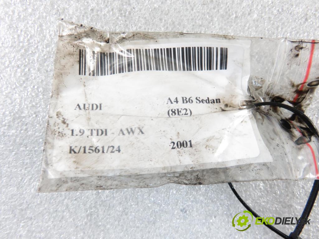 AUDI A4 (8E2, B6) SEDAN 2001 96,00 1.9 TDI PD 130 - AWX 1896,00 Vstrekovač 038130073BA (Vstrekovače)
