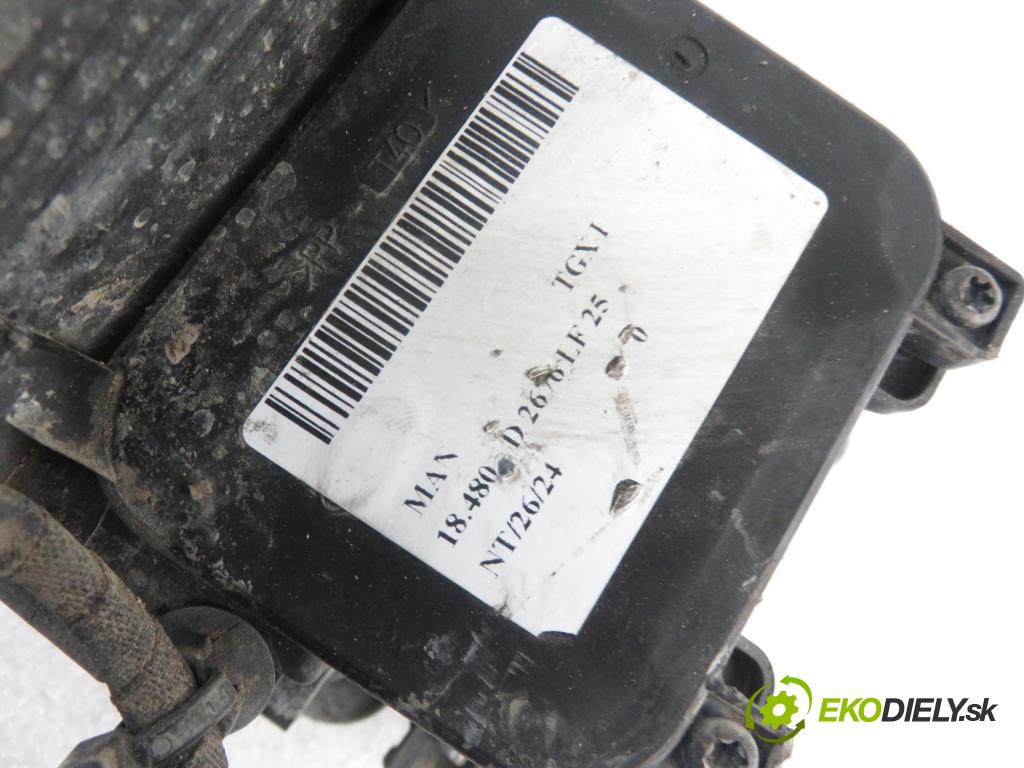 MAN TGX I CIĄGNIK SIODŁOWY 2014 353,00 18.480 - D 2676 LF 25 12419,00 hmlové svetlo, hmlovka L 81251016521