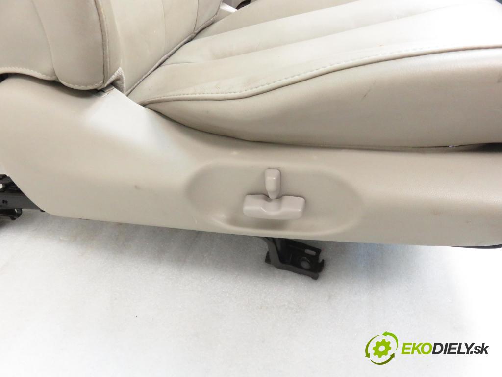 MAZDA CX-7 (ER) SUV 2011 0,00 2.2 MZR-CD AWD - R2AA 2184,00 Sedadlá, sedačky