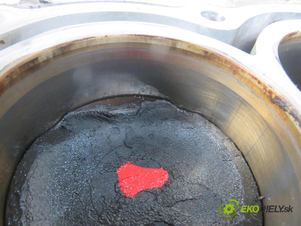 CITROEN C1 (PM_, PN_) HB 2012 50,00 1.0 12V R3 68 - 1KR-FE 998,00 blok Motor 1KRFE (Blok motora)