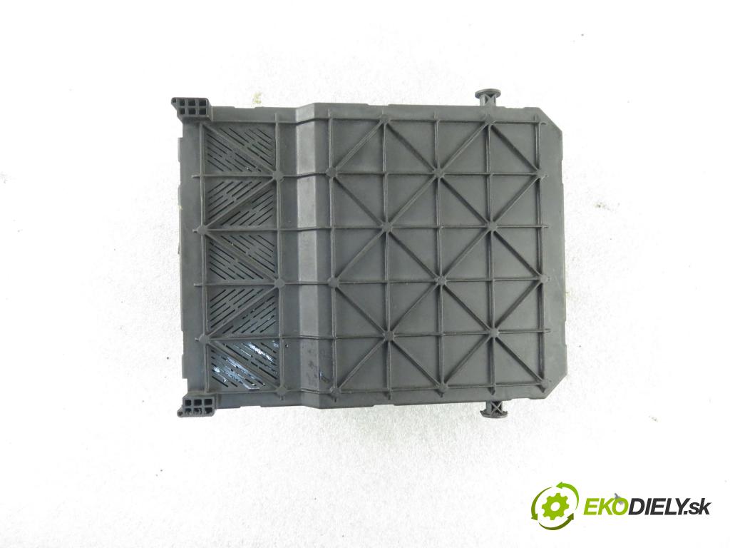 CITROEN C3 I (FC_) HB 2004 50,00 1.4 HDi 8V - 8HX 1398,00 MODUL BSI S118085200J ; 9652474480