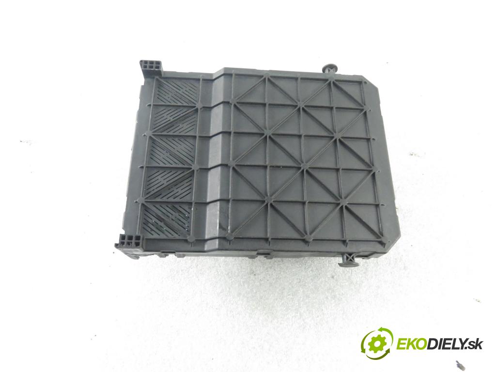 CITROEN C3 I (FC_) HB 2004 50,00 1.4 HDi 8V - 8HX 1398,00 MODUL BSI S118085200J ; 9652474480