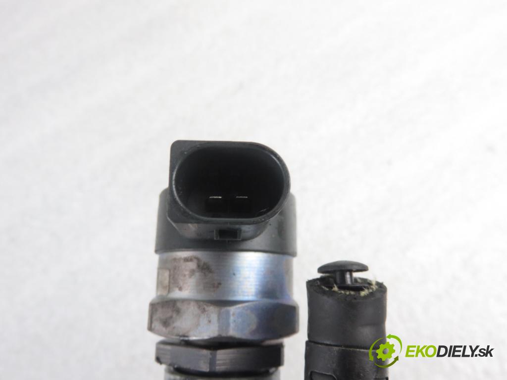 AUDI A6 (4F2, C6) SEDAN 2007 132,00 2.7 TDI 180 - BPP 2698,00 Lišta vstrekovacia 0281002854 ; 059130090AF (Vstrekovacie lišty)