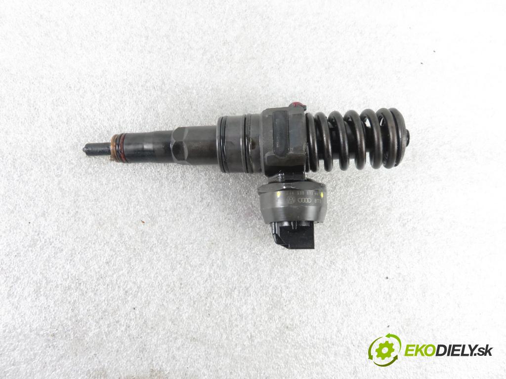 SKODA OCTAVIA II Combi (1Z5) KOMBI 2007 77,00 1.9 TDI - BXE 1896,00 Vstrekovač 038130073AG ; 0414720215 (Vstrekovače)