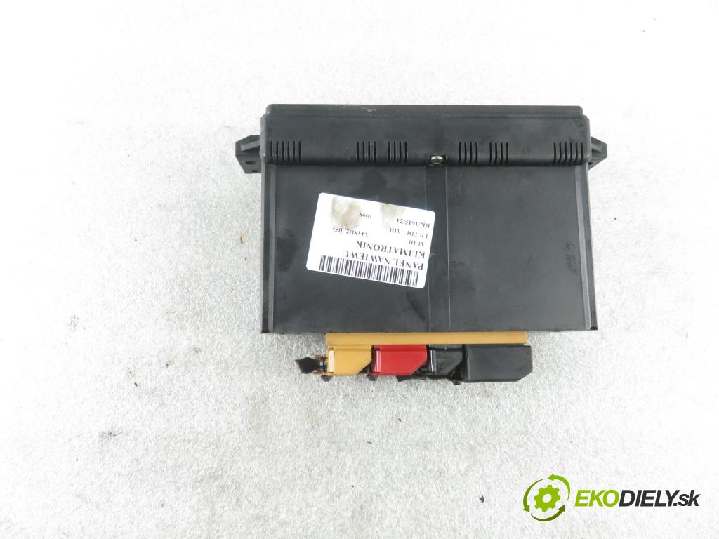 AUDI A4 (8D2, B5) SEDAN 1998 66,00 1.9 TDI - AHU 1896,00 Panel kúrenia KLIMATRONIK 8L0820043D ; 5HB00760804